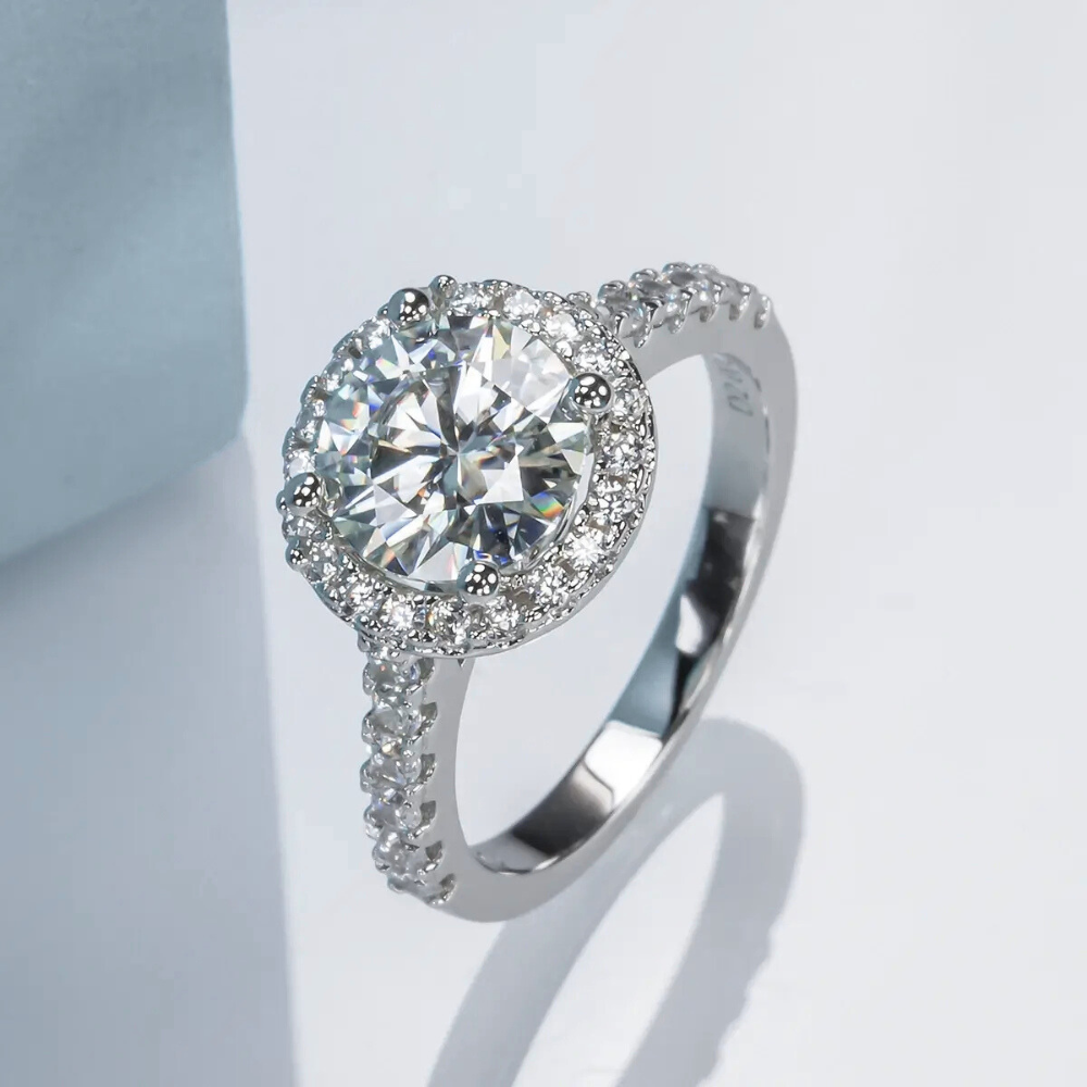 Anel Prata 925 Solitário Moissanite Clássico Cravejado