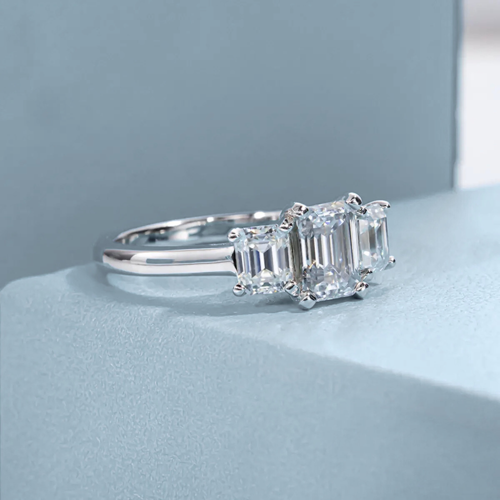 Anel Prata 925 Solitário Moissanite Corte Esmeralda Triplo