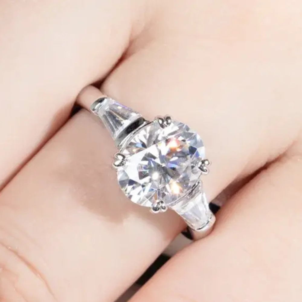 Anel Prata 925 Solitário Moissanite Corte Oval Triplo