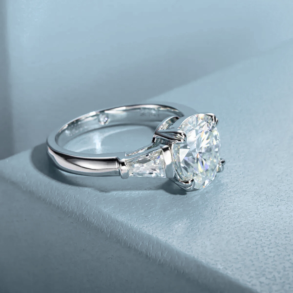 Anel Prata 925 Solitário Moissanite Corte Oval Triplo