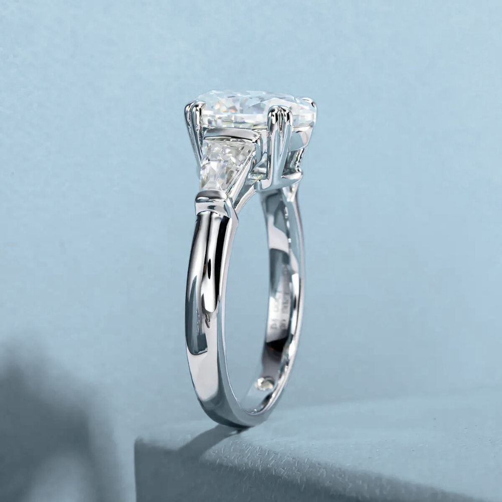 Anel Prata 925 Solitário Moissanite Corte Oval Triplo