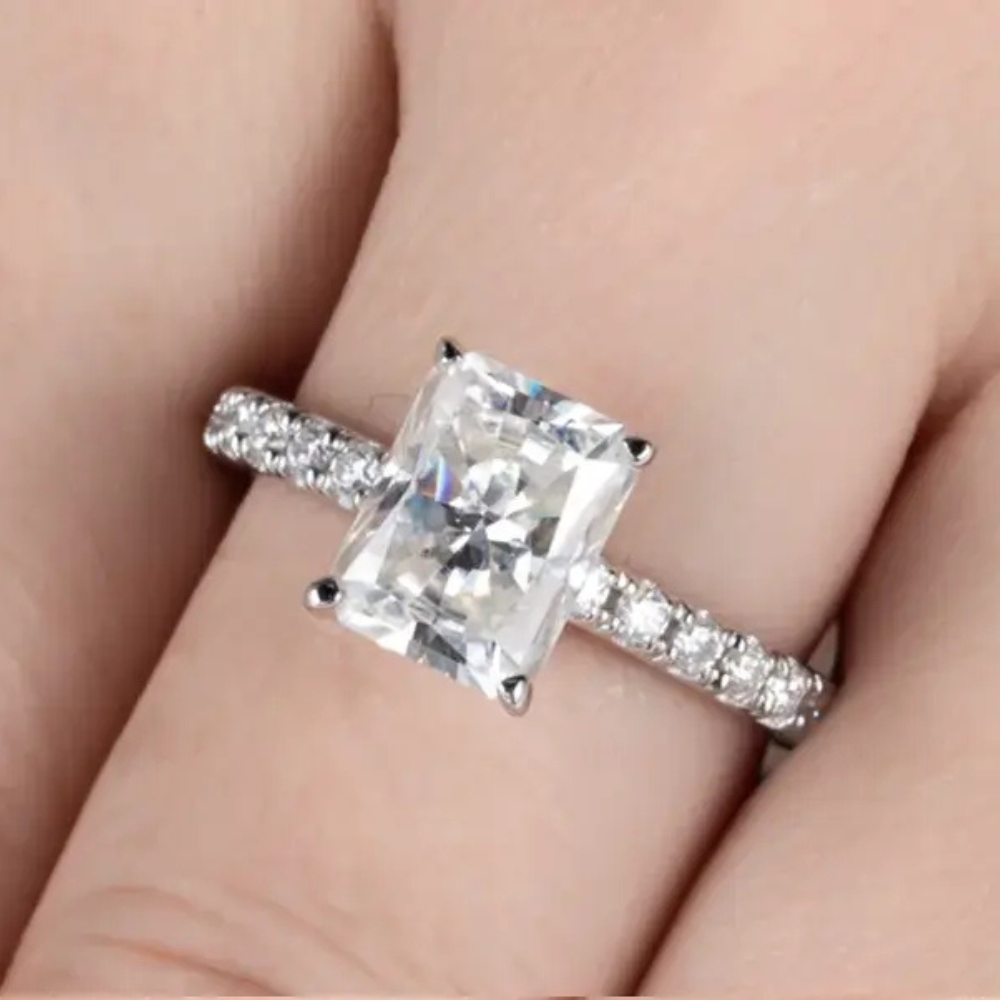 Anel Prata 925 Solitário Moissanite Corte Radiante Cravejado