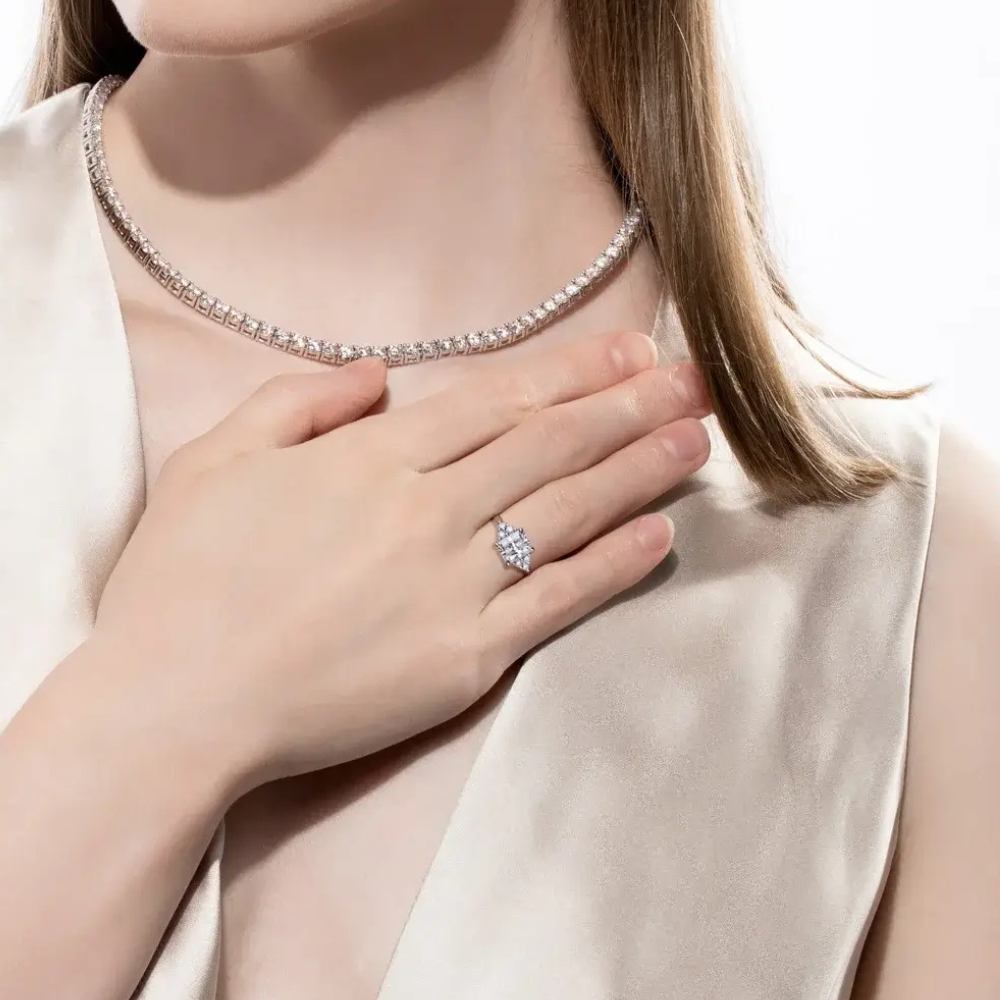 Anel Prata 925 Solitário Moissanite Corte Radiante Pedras Laterais