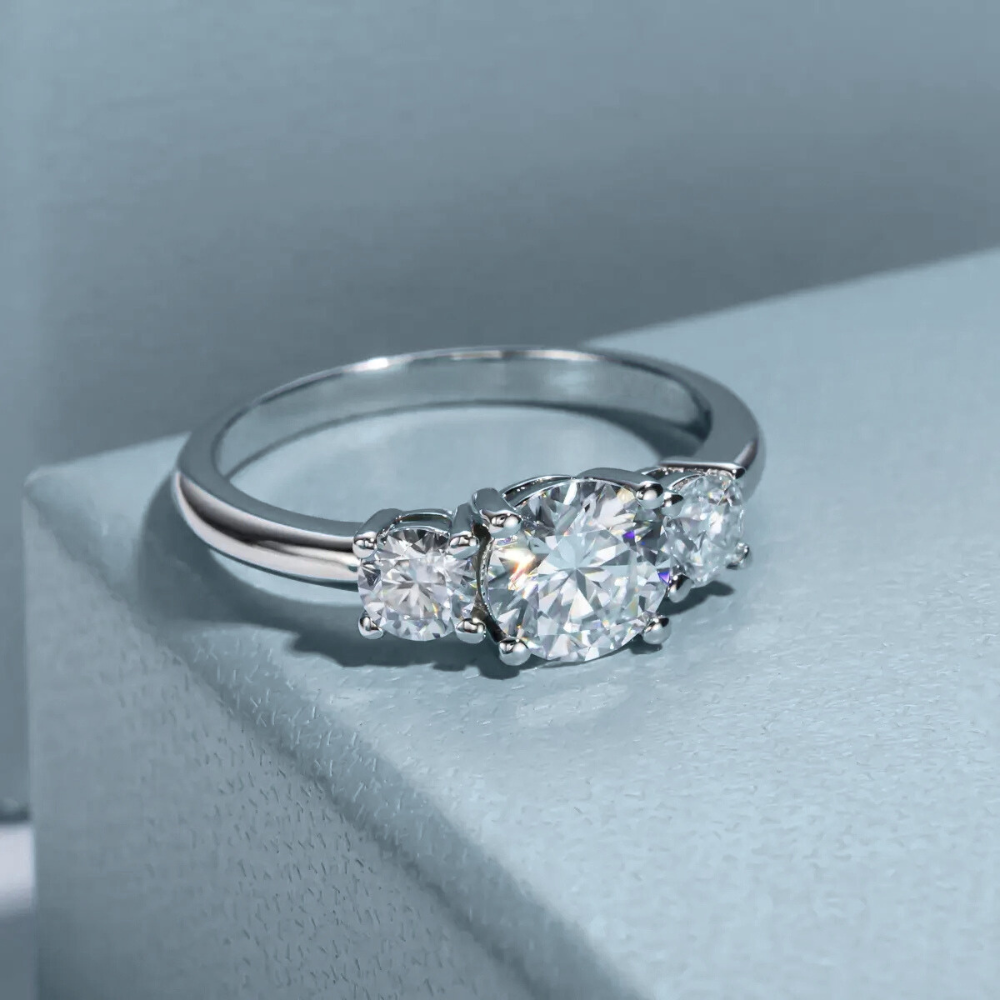Anel Prata 925 Solitário Moissanite Triplo