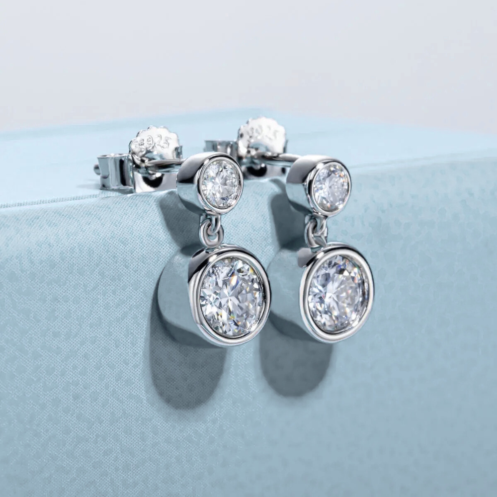 Brinco Prata 925 Moissanite Ponto Duplo Cravação Inglesa