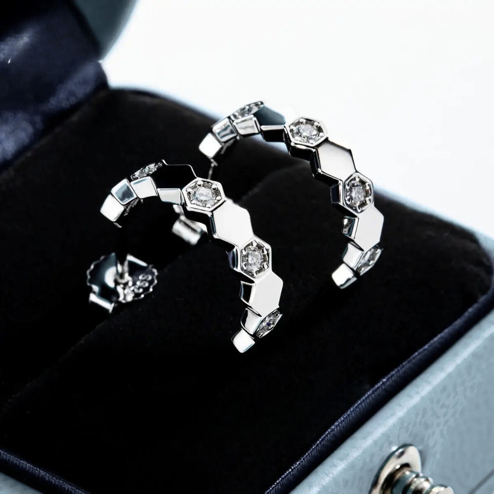 Brinco Prata 925 Moissanite Colmeia