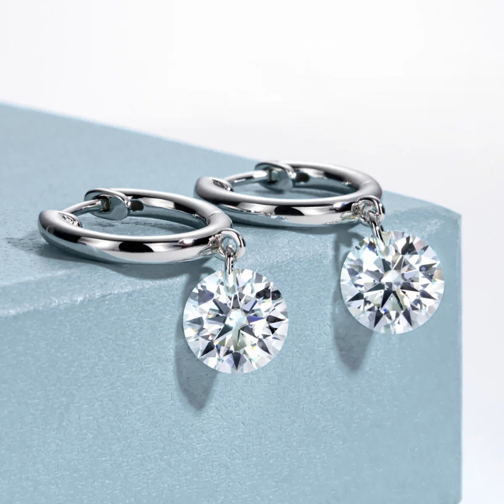 Brinco Prata 925 Moissanite Ponto de Luz Argola