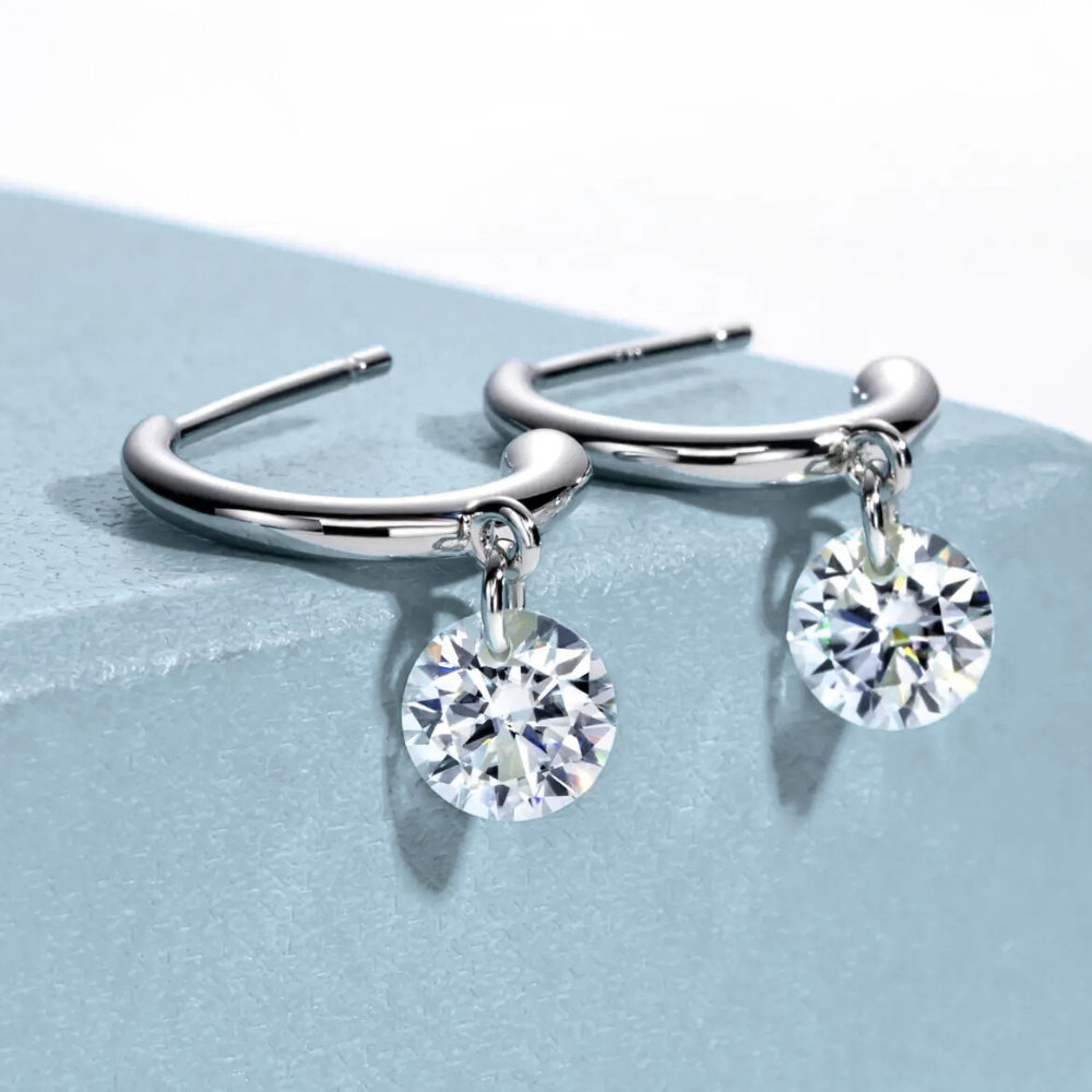 Brinco Prata 925 Moissanite Ponto de Luz Semi Argola