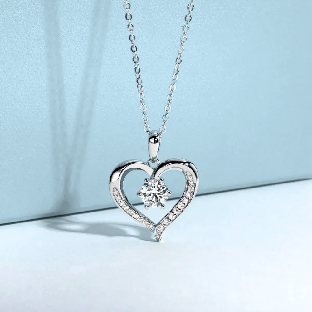 Colar Prata 925 Moissanite Coração Cravejado e Ponto de Luz
