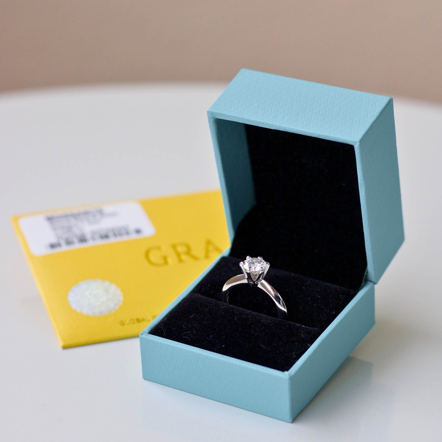 Anel Prata 925 Solitário Moissanite Clássico