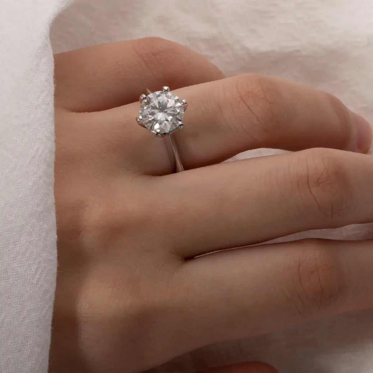 Anel Prata 925 Solitário Moissanite Clássico