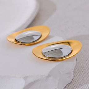 Brinco Banho Ouro 18K Oval Detalhe Prata